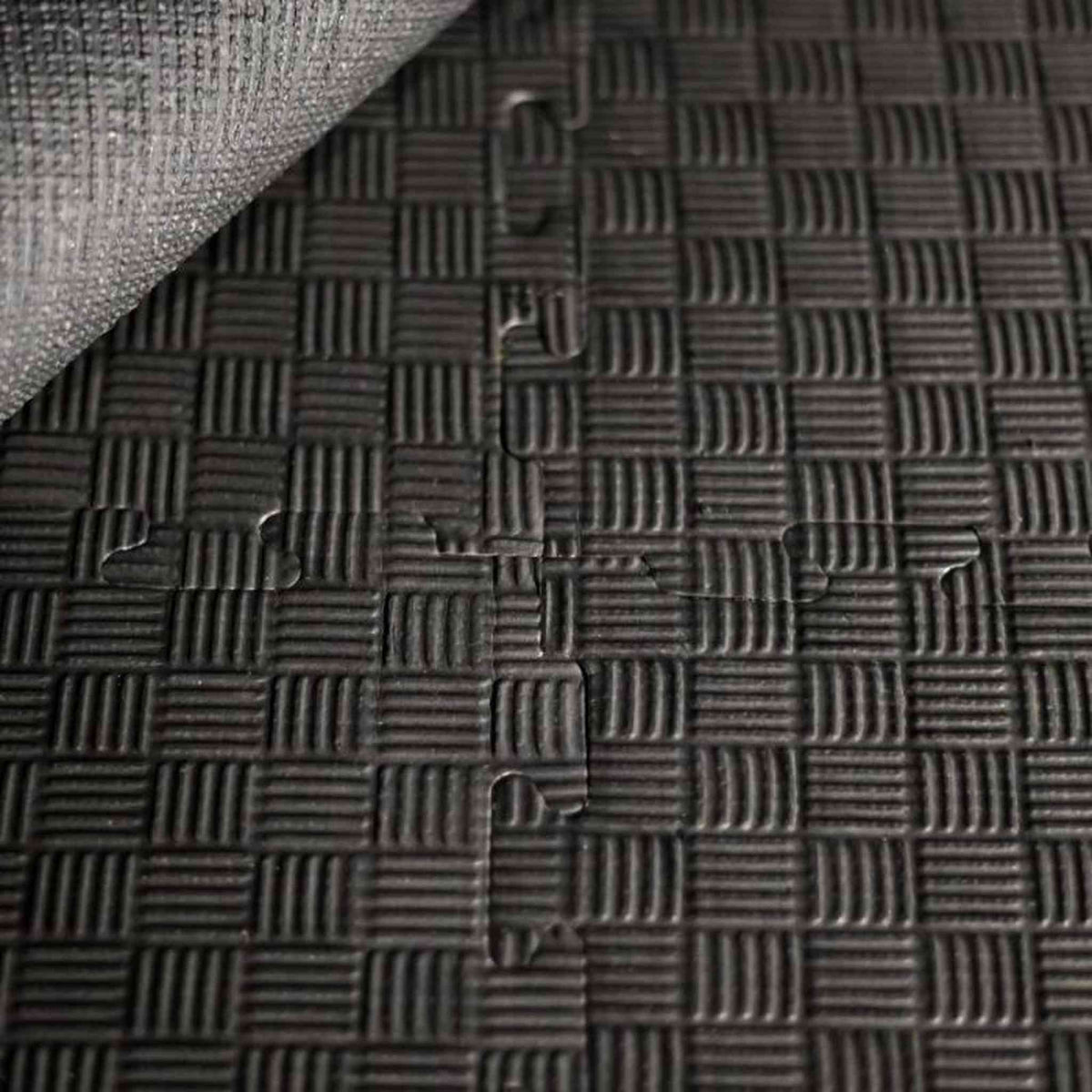 Carl&#39;s Place Golf Room Floor Tiles
