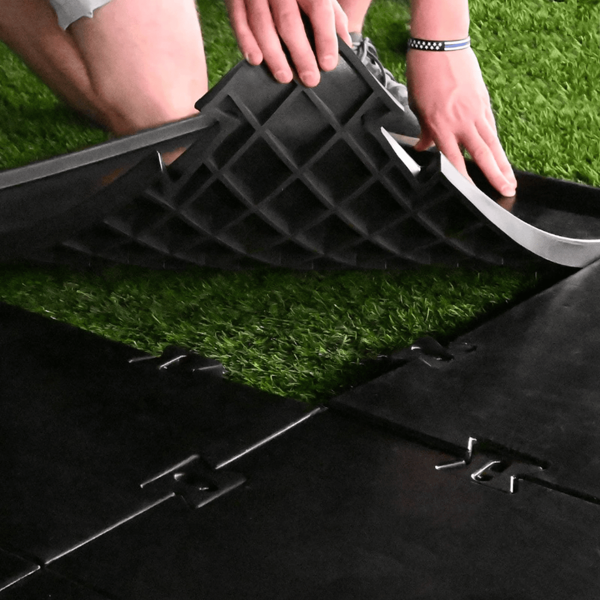 Carl&#39;s Place HotShot Golf Mat Base