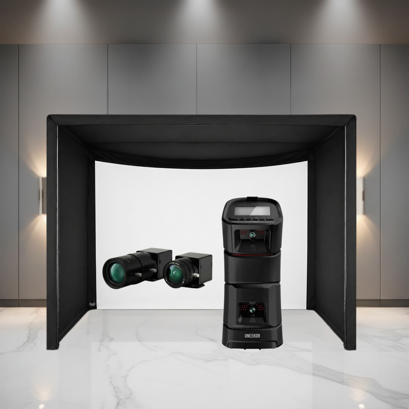 Uneekor EYE MINI Carl's Place Curved Golf Simulator Package