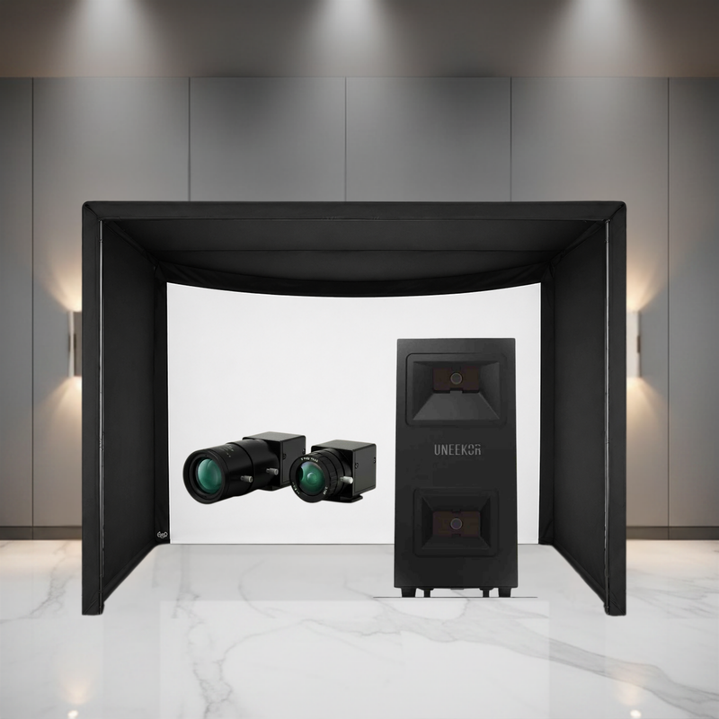 Uneekor EYE MINI LITE Carl's Place Curved Golf Simulator Package