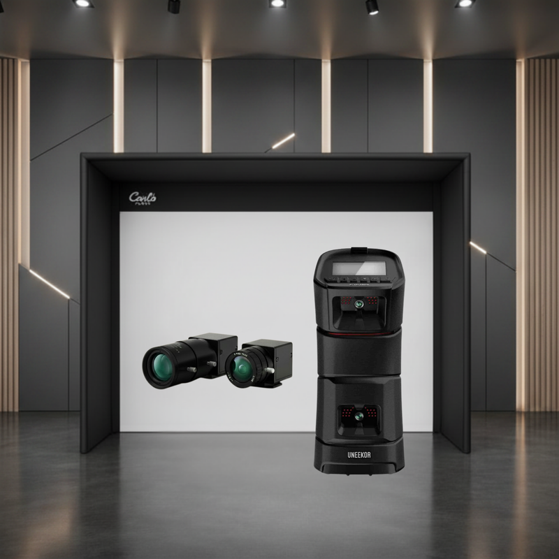 Uneekor EYE MINI Carl's Place Pro Golf Simulator Package