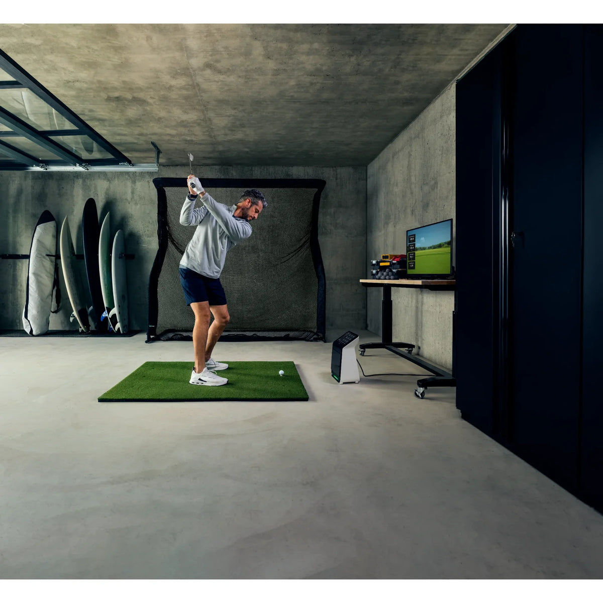 Garmin Approach R50 Golf Simulator &amp; Launch Monitor